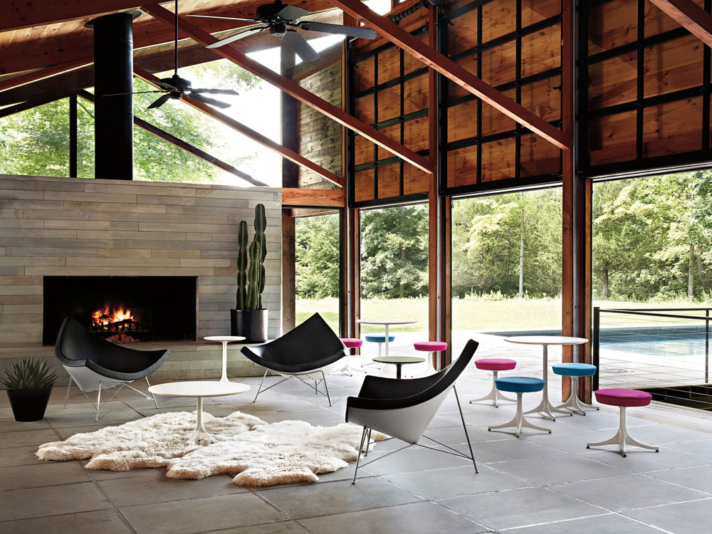 Coconut là một chiếc ghế bành có thể tựa lưng thoải mái.