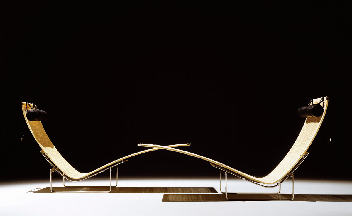 Ghế ngả PK24 là thiết kế "ghế võng". Với sức hấp dẫn từ những đường cong, PK24 rất bắt mắt và cực kì yêu thích, và còn có thể được bọc da hoàn toàn.